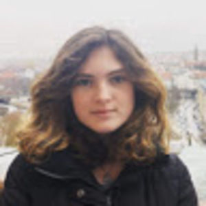 Meet your Posher, Olivia